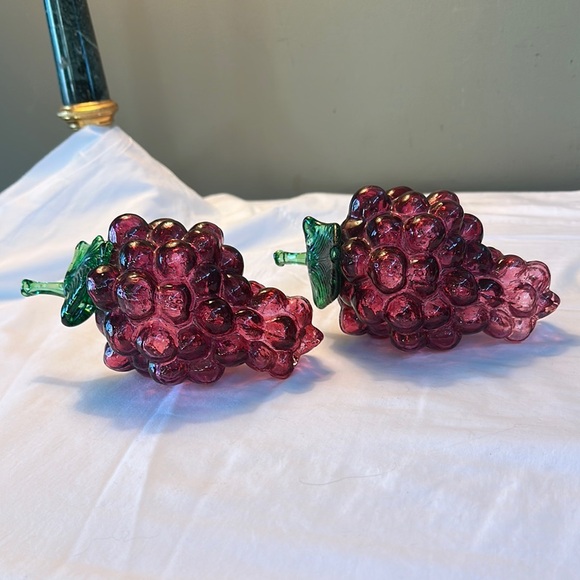 Vintage Royal Gallery Art Glass Handblown Grape Figurines